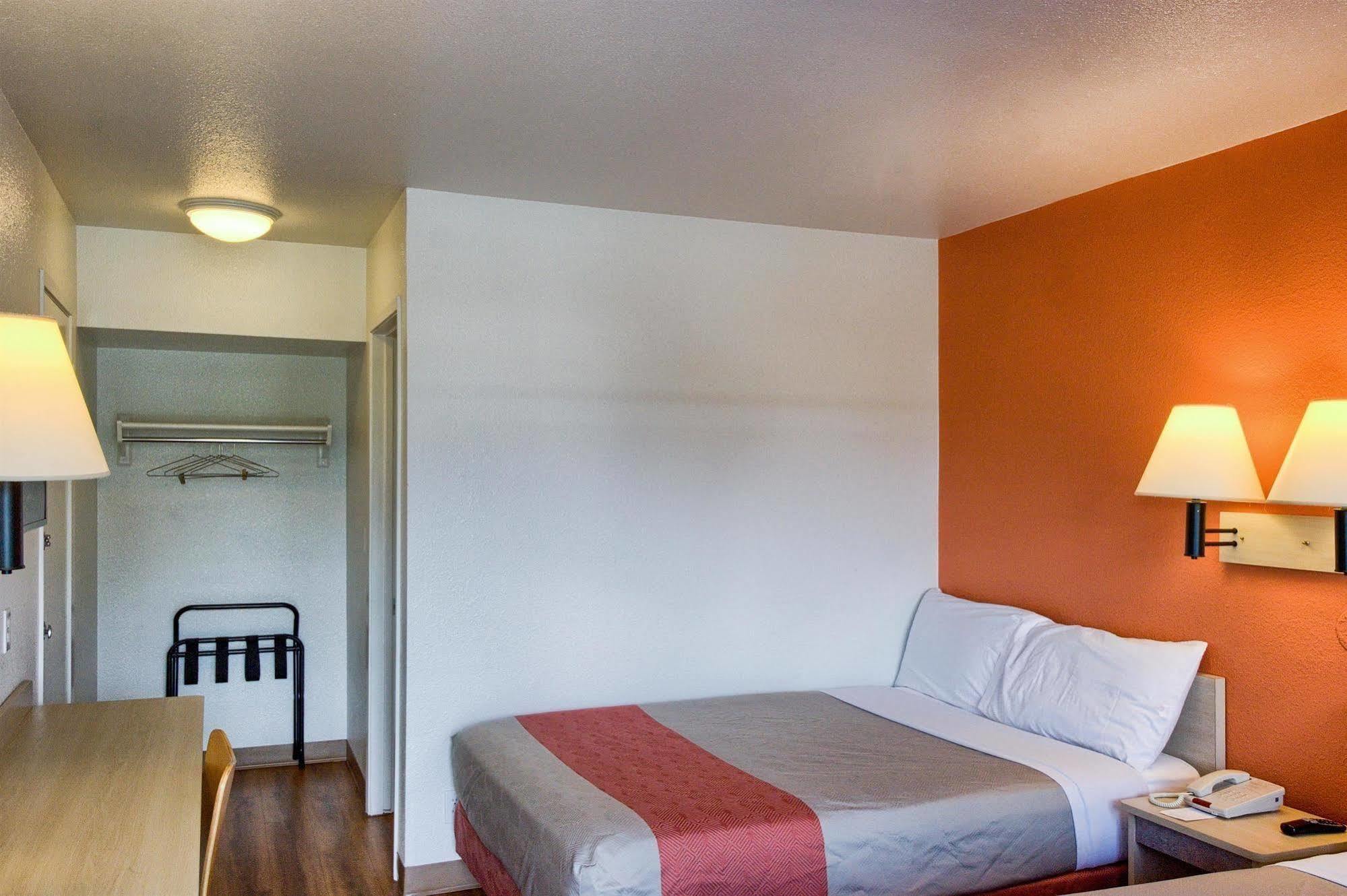 Motel 6-Everett, Wa - North Exterior foto